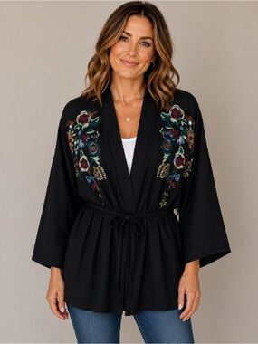 🖤 DANI & DAVI Embroidered Kimono/Wrap Top
